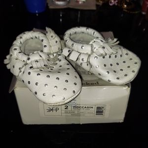 Baby white leather moccasins in good condition